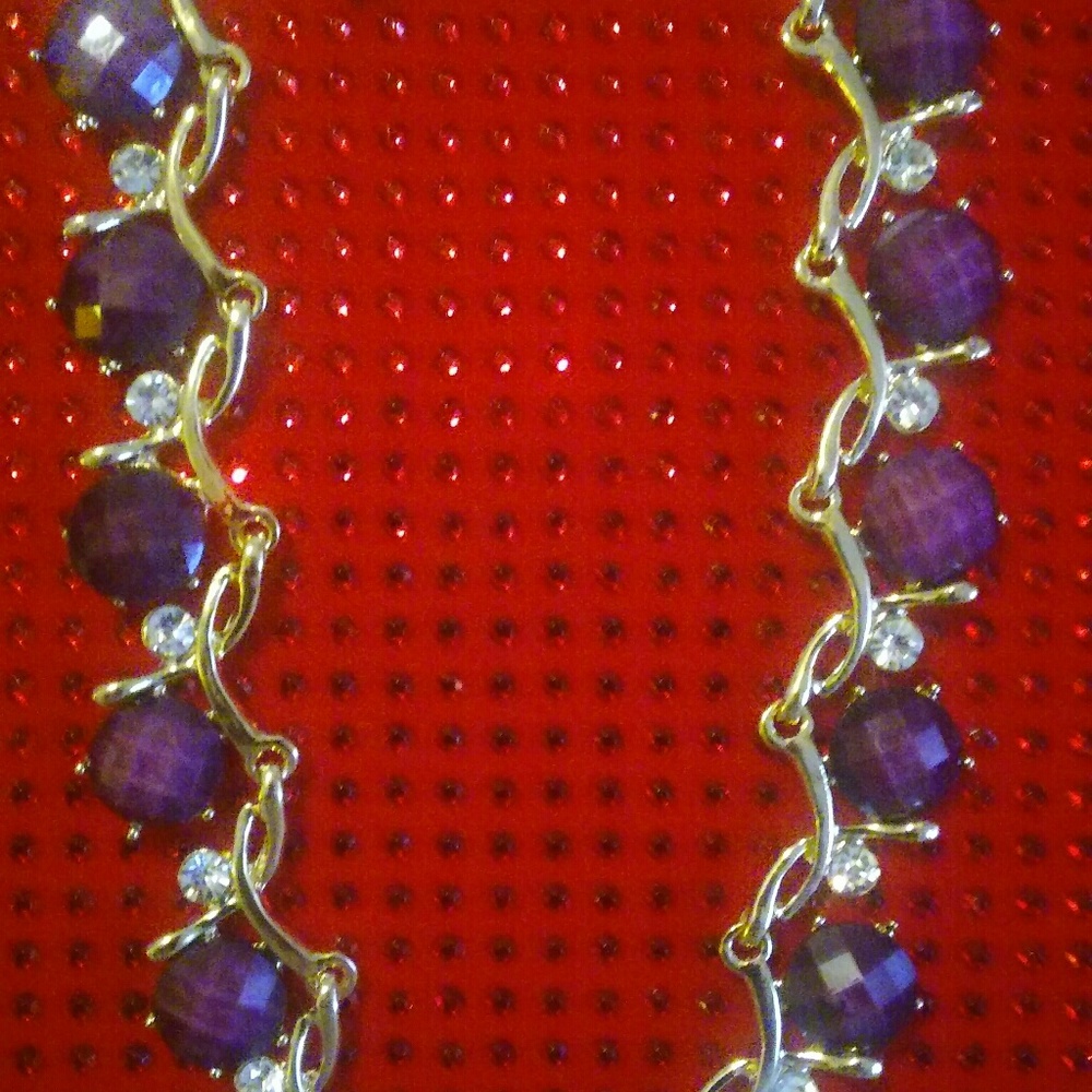 Jewelry - Picture 4 of 4